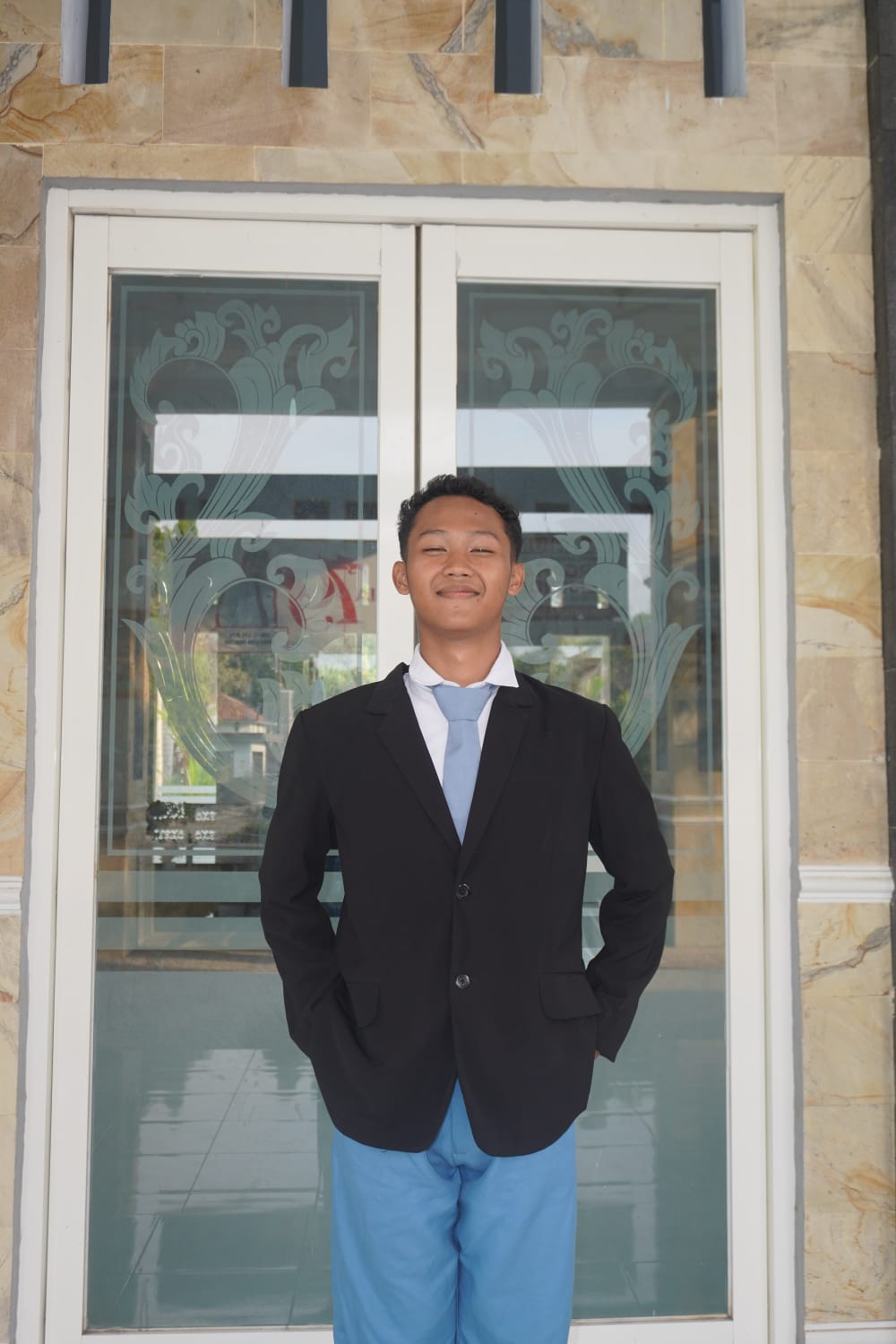 Anggota 12